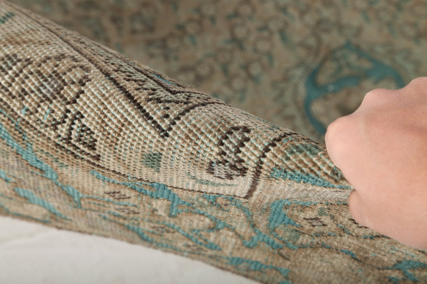 Persian Tabriz Rug | 5' 9" x 9' 1"