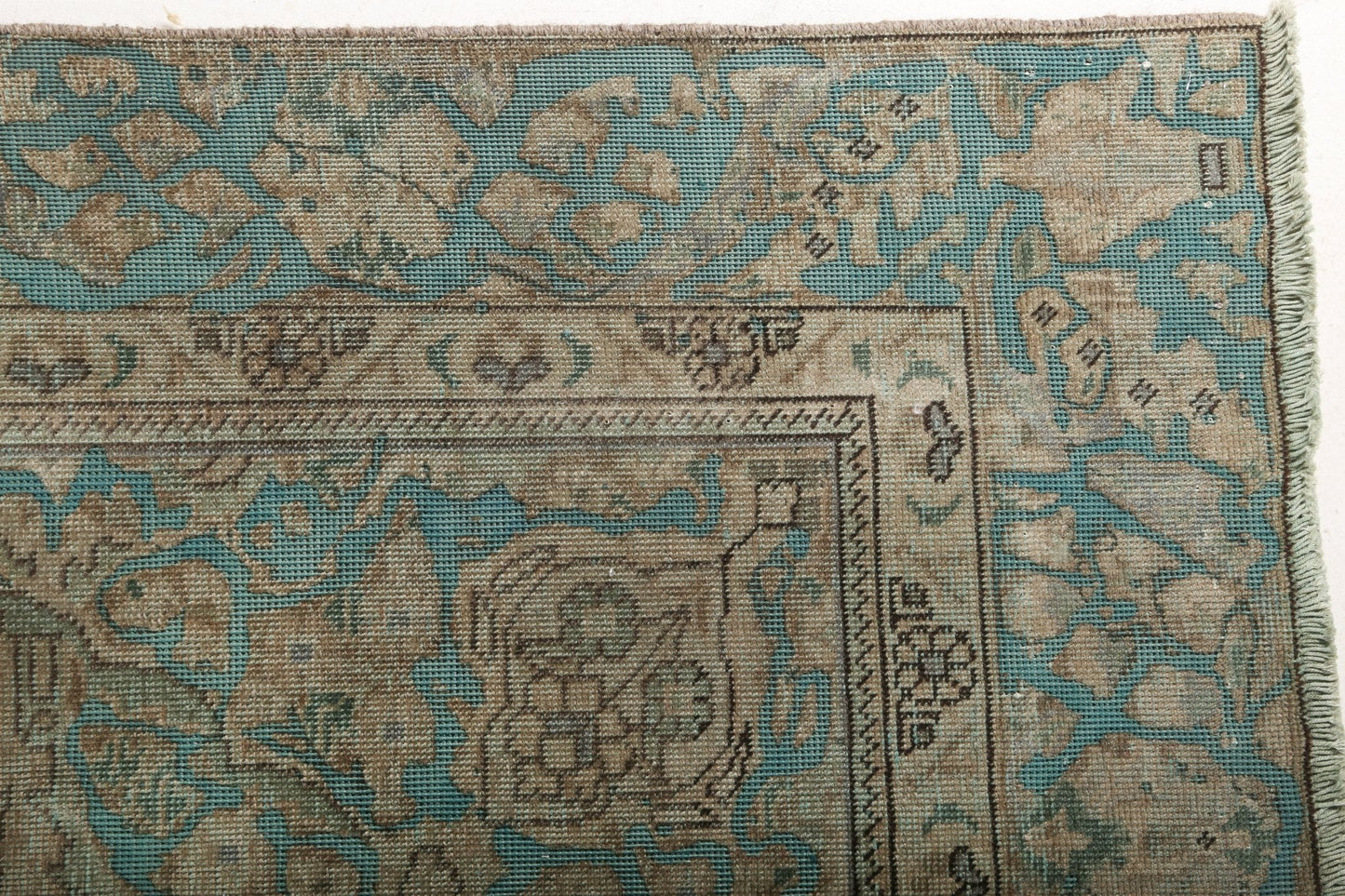 Persian Tabriz Rug | 5' 9" x 9' 1"