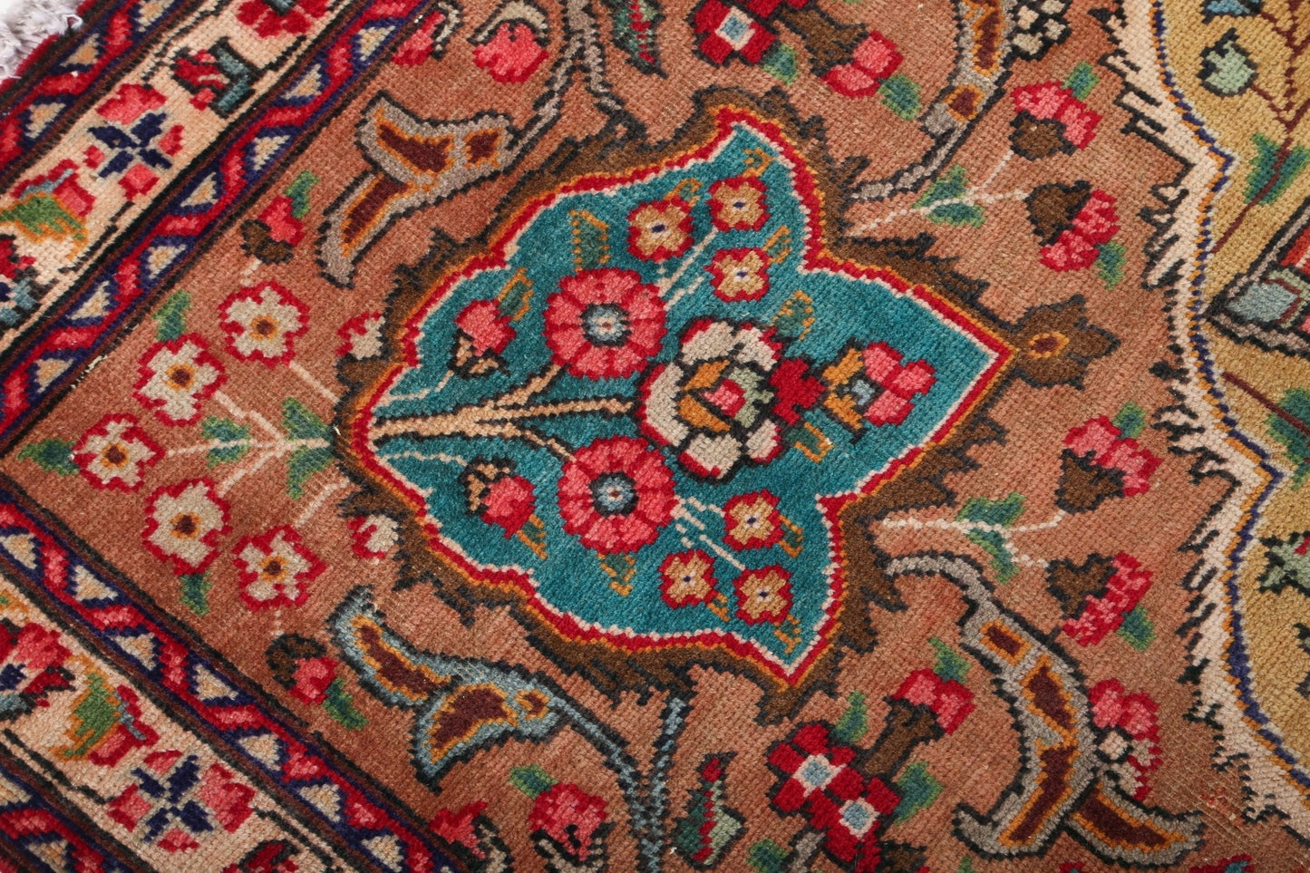 Persian Tabriz Rug | 7' 5" x 10' 8"