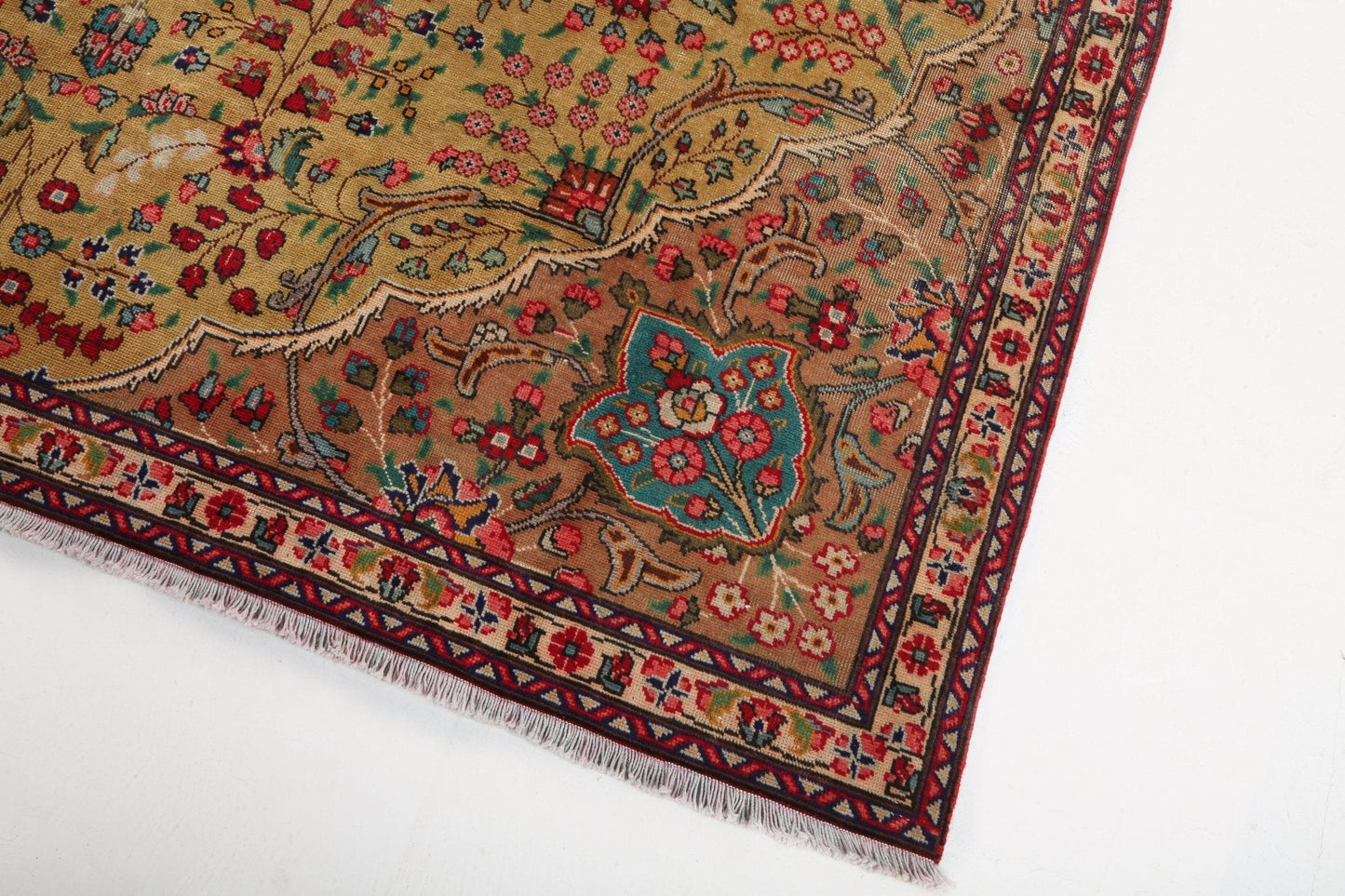Persian Tabriz Rug | 7' 5" x 10' 8"