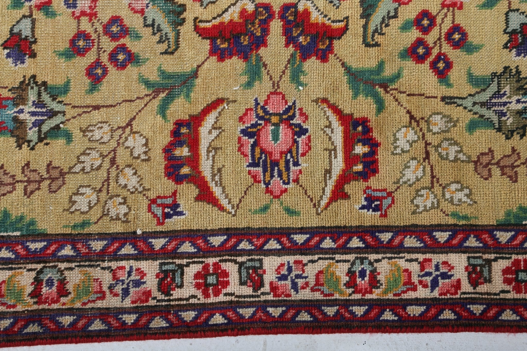 Persian Tabriz Rug | 7' 5" x 10' 8"