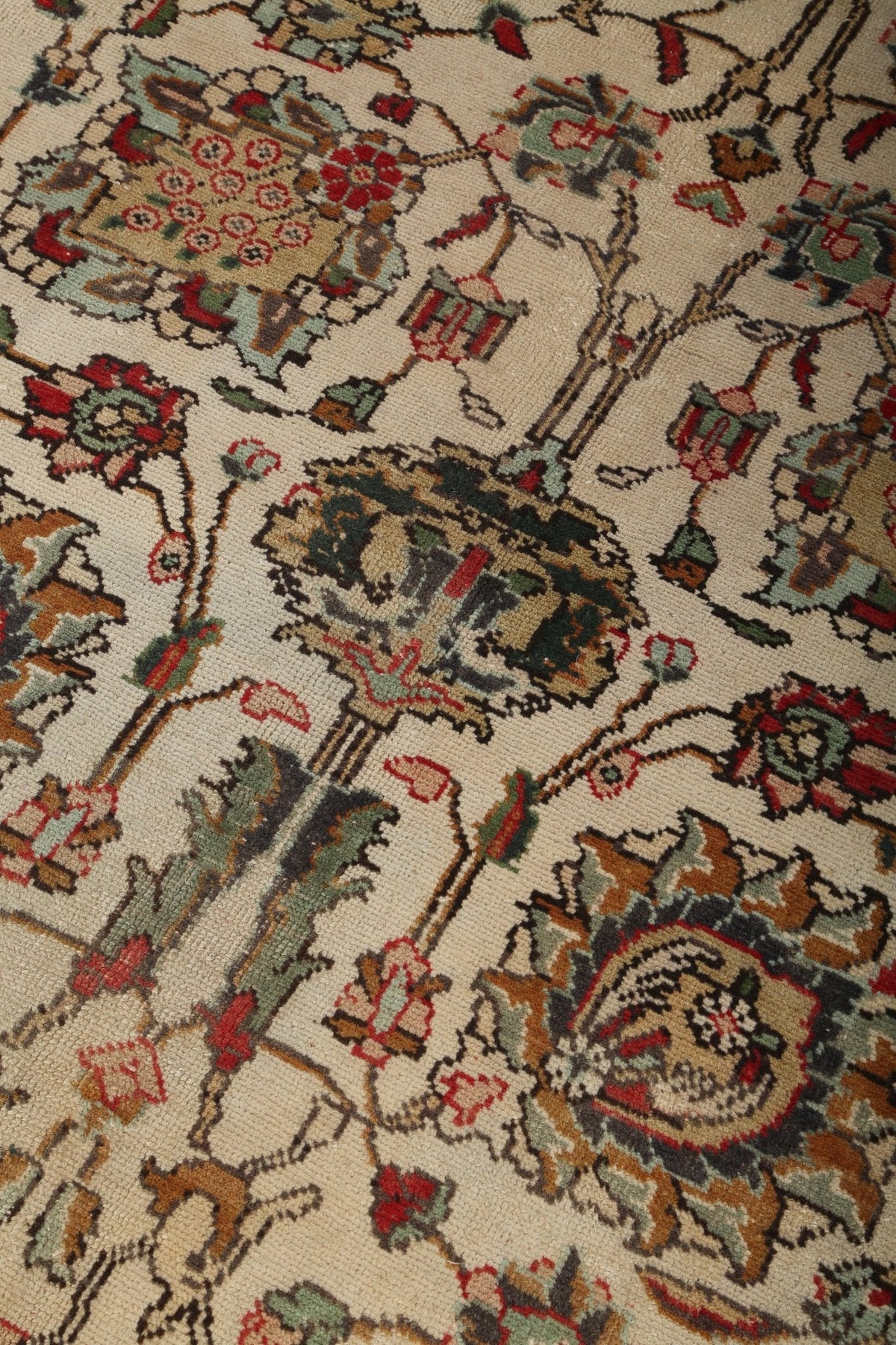 Persian Tabriz Rug | 9' 5" x 12' 10"