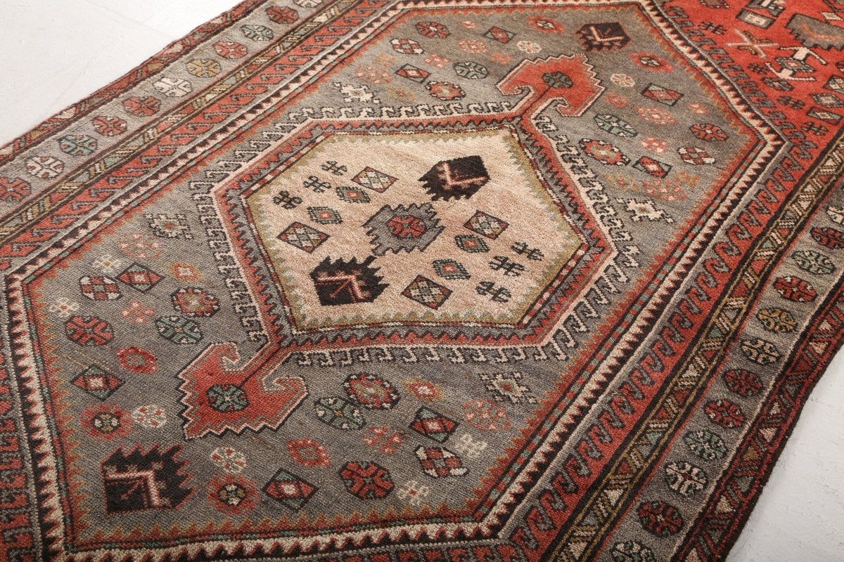 Persian Zanjan Rug | 4' 3" x 7' 10"