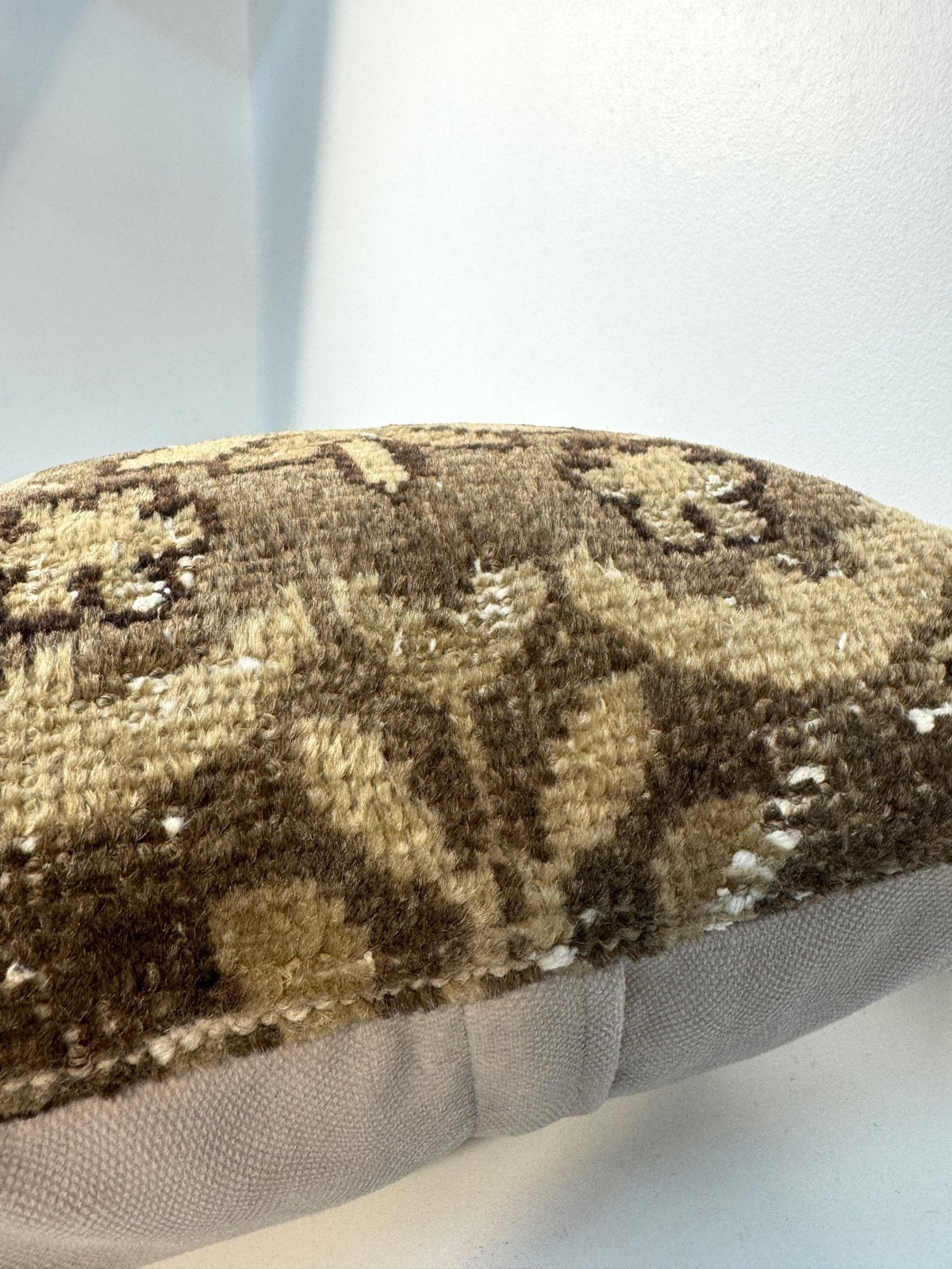 Pillow No. 027 | 16" x 16"
