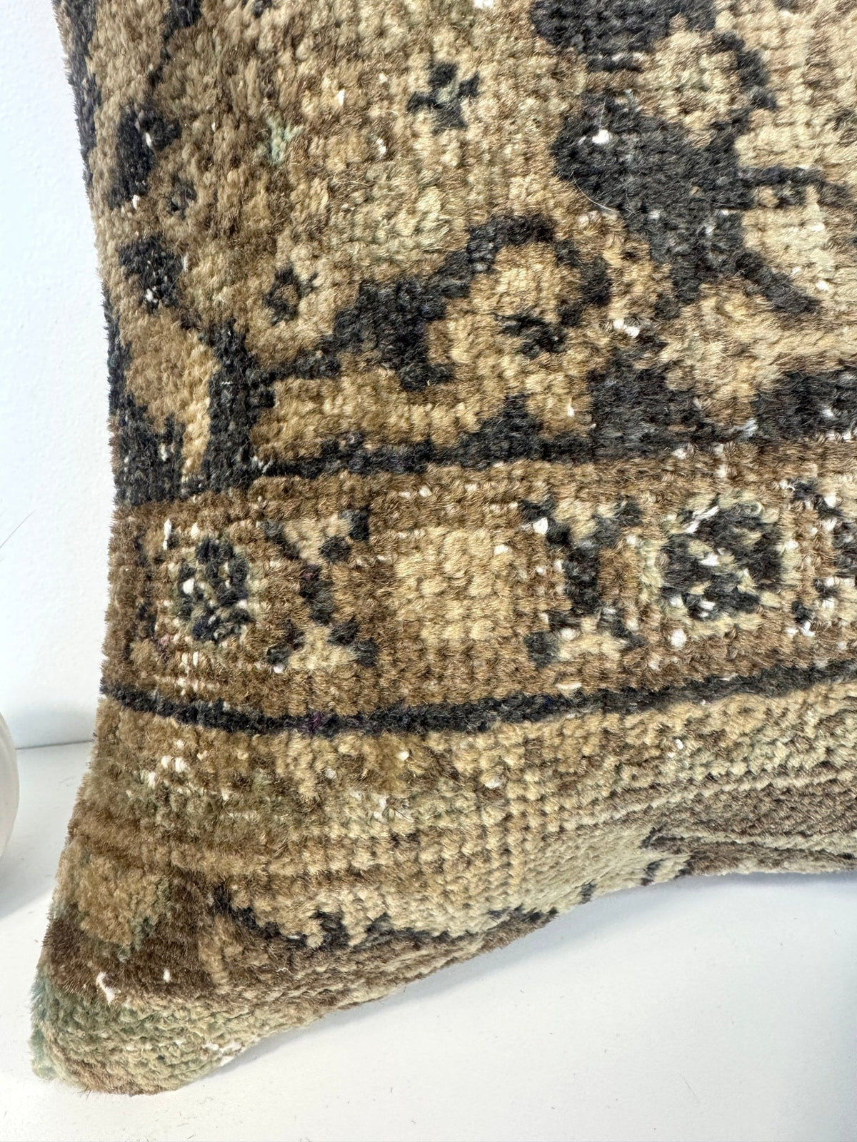 Pillow No. 029 | 16" x 16"