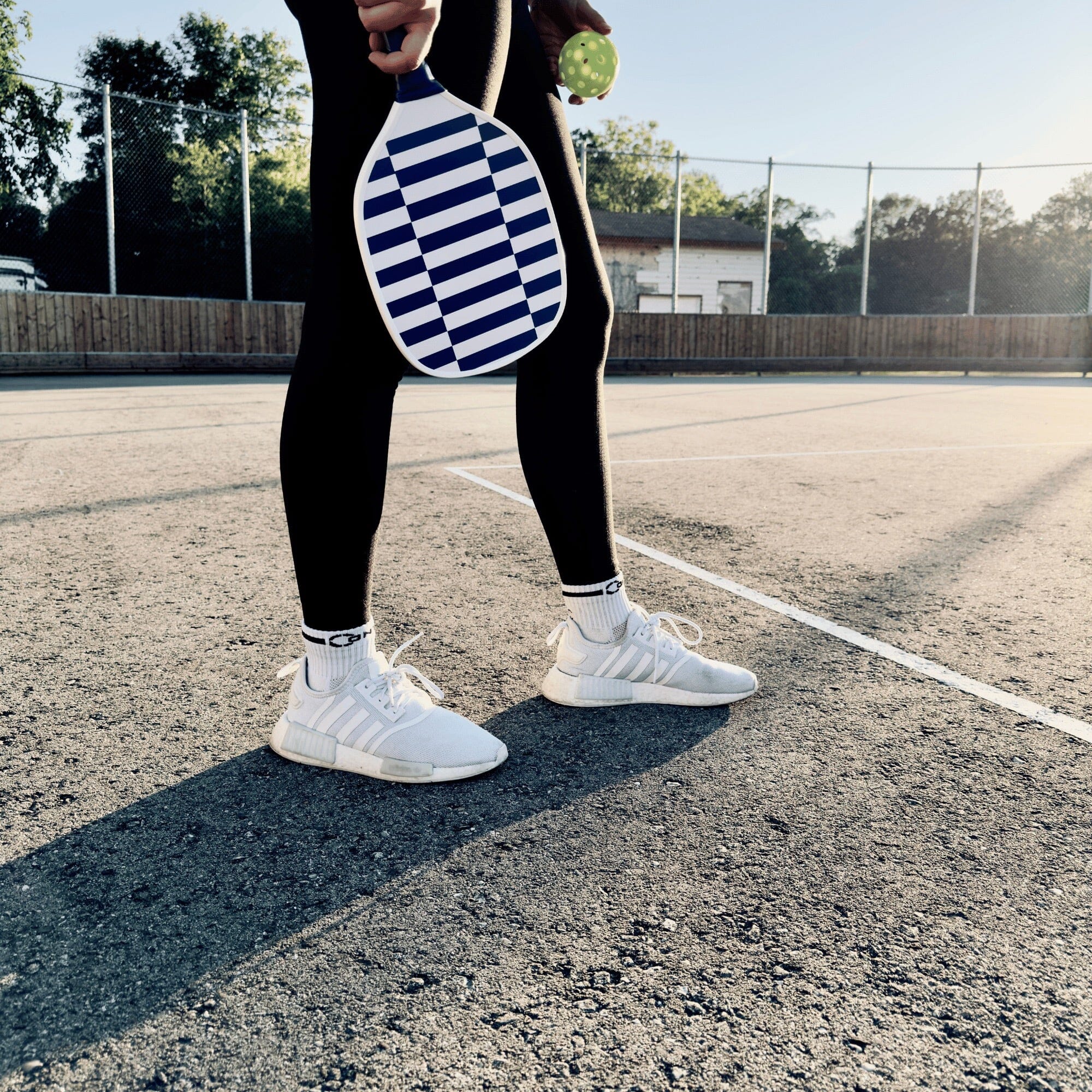Quarter Pro - White