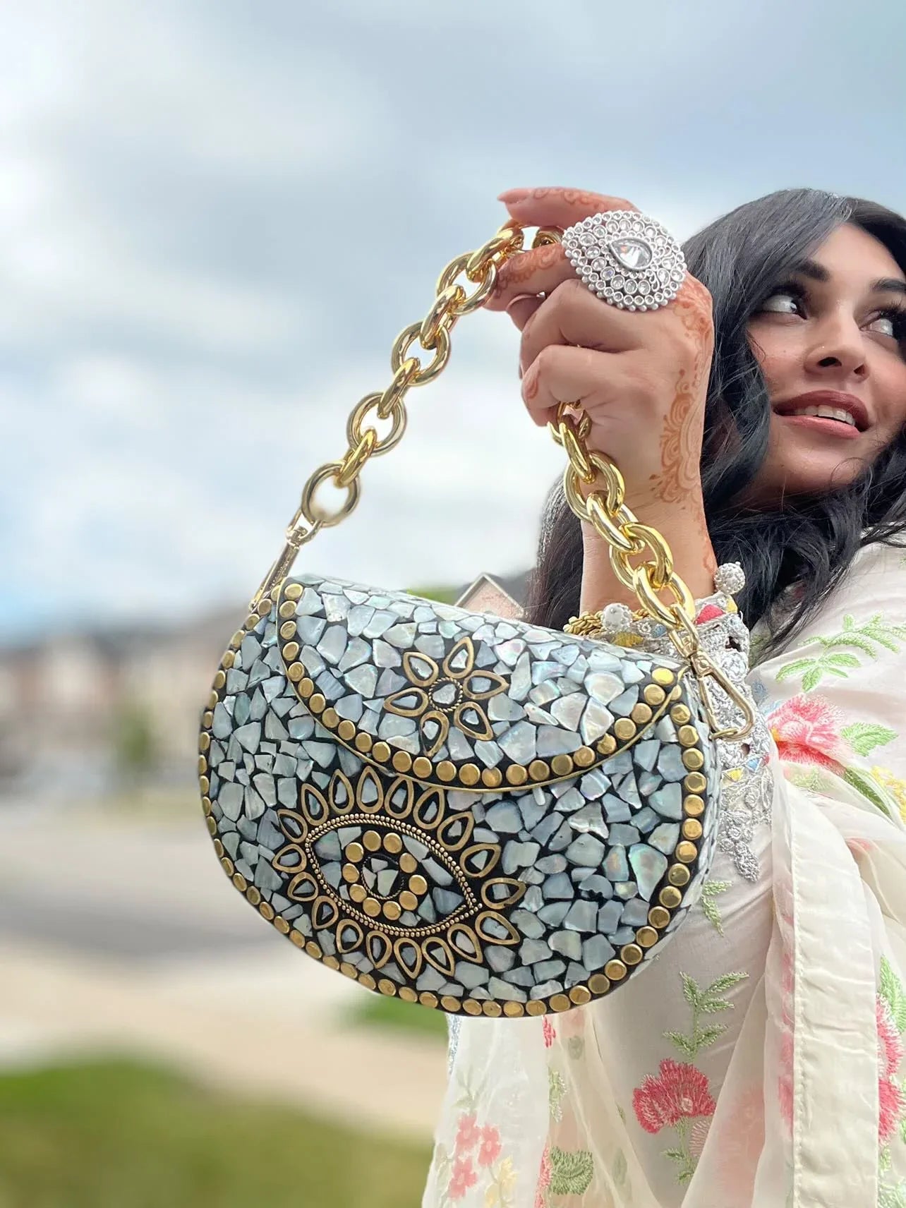SANIA Vintage Clutch - Products Added