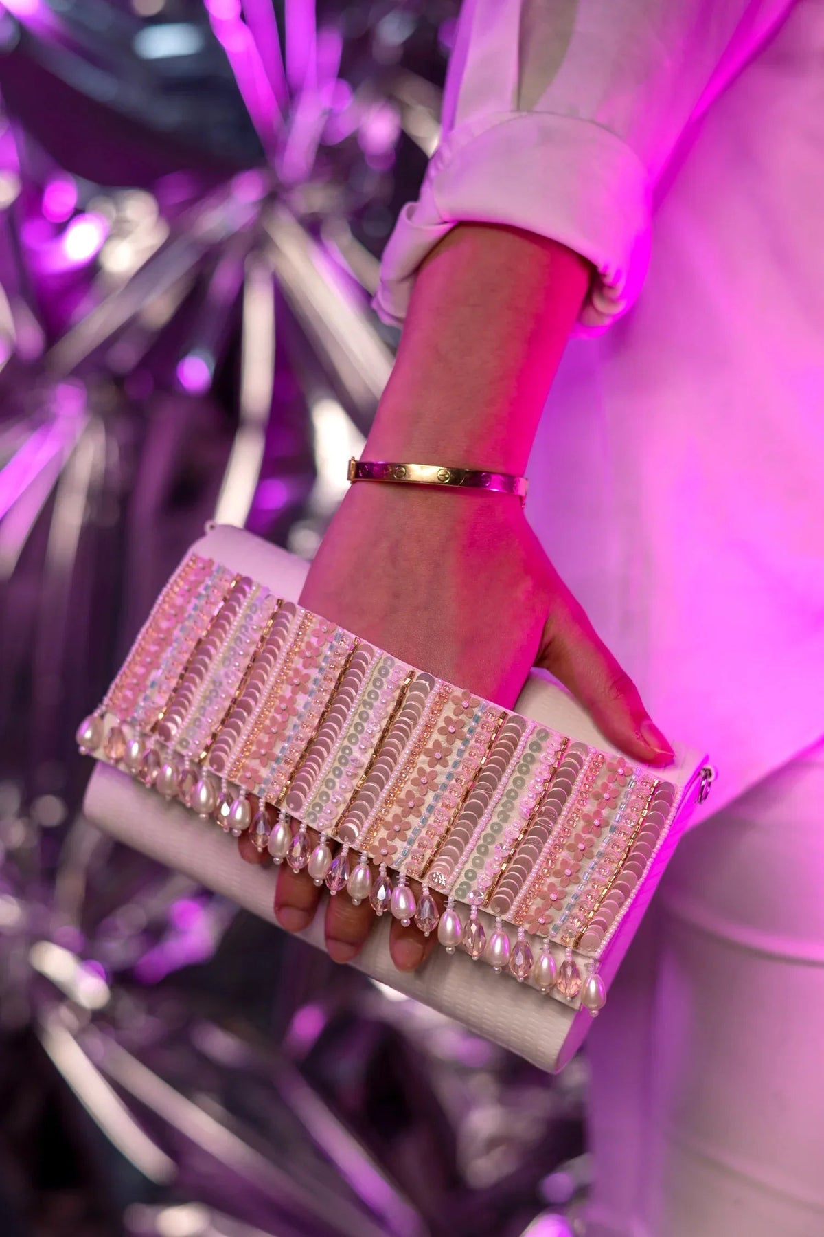 SHYLA HANDHELD CLUTCH - Products Added