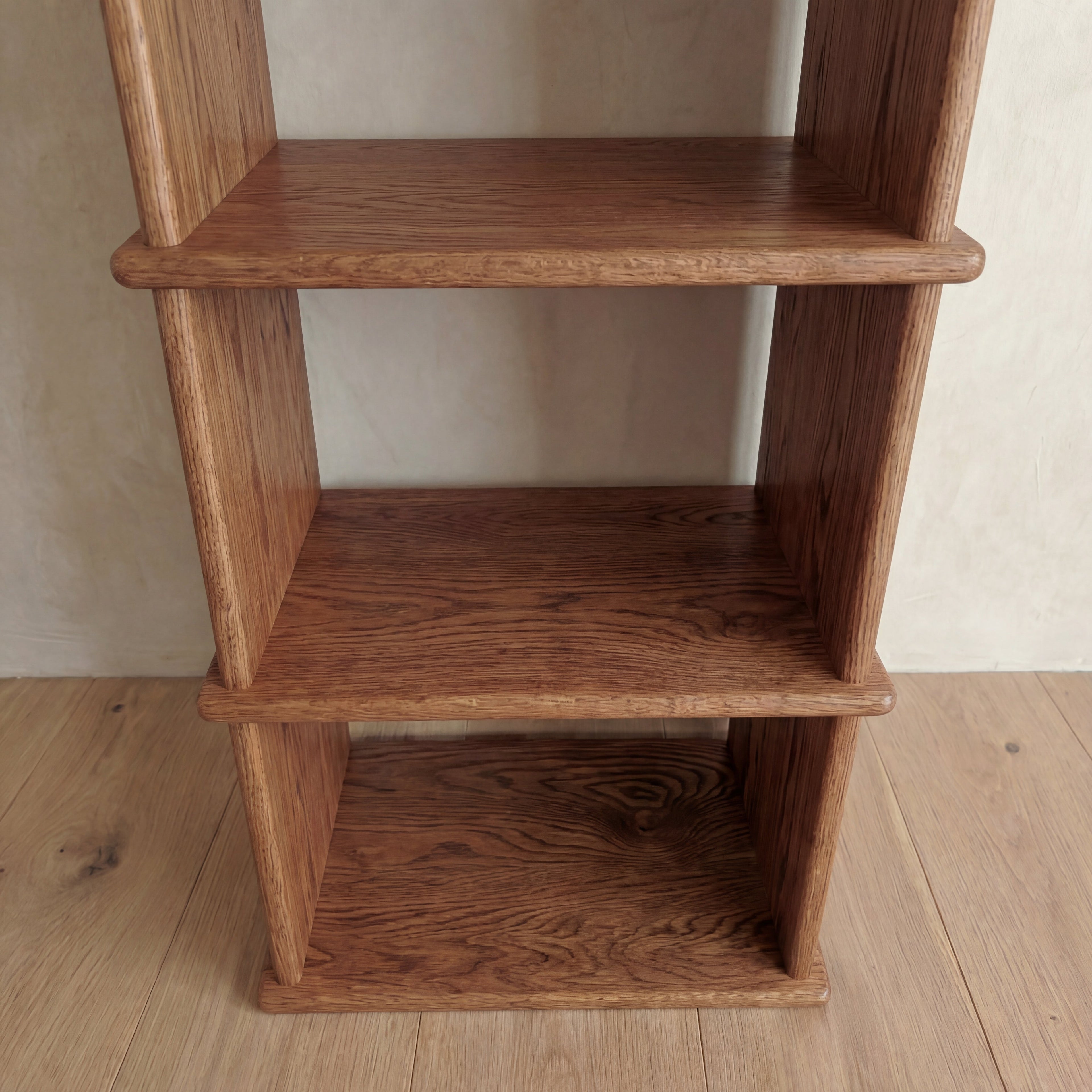 Small bookshelf in red oak