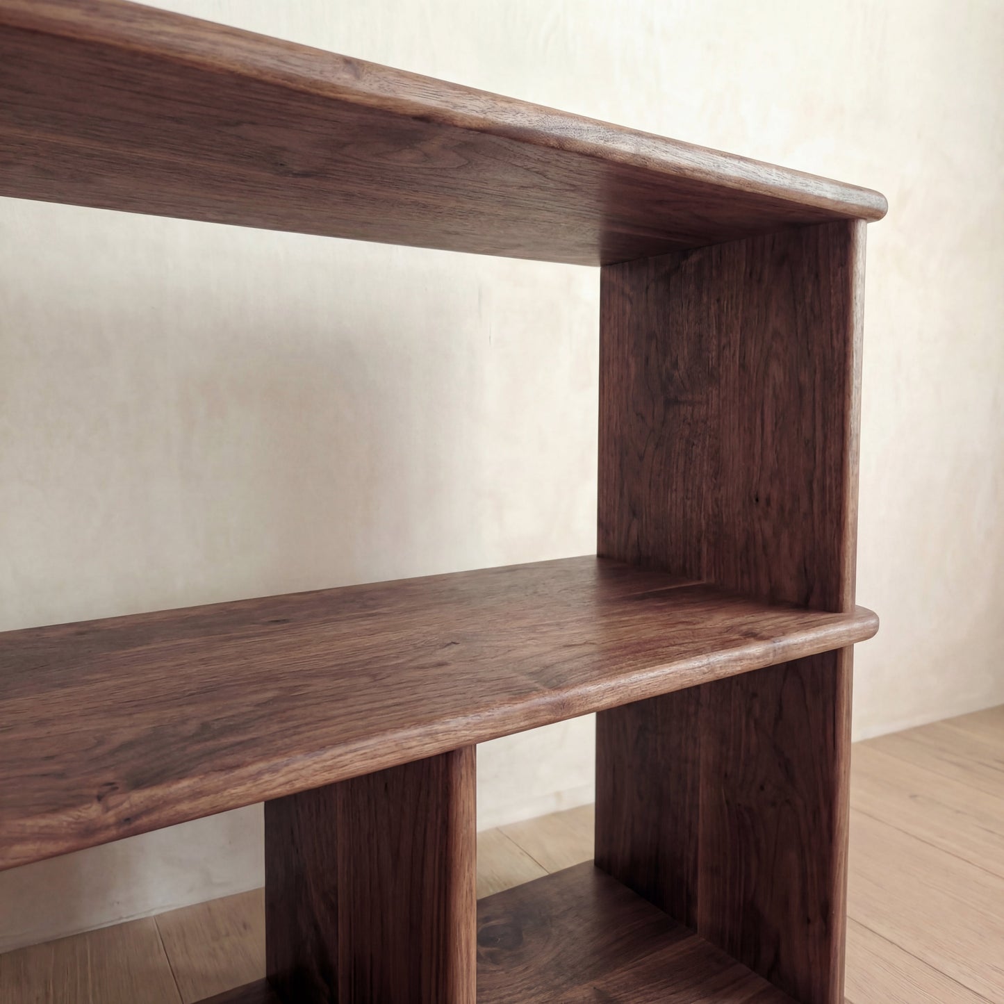 Console bookcase in walnut