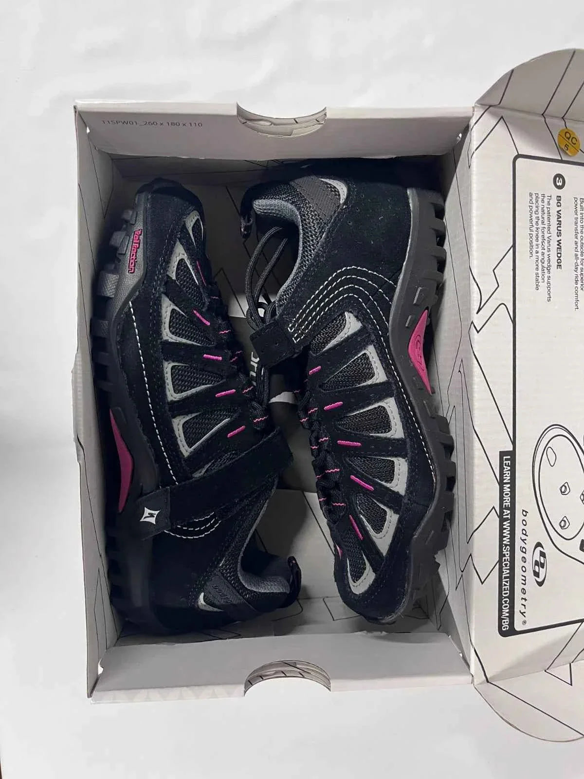Specialized BodyGeometry Women's Tahoe Mountain Biking Cycling Shoes Size 37 EU
