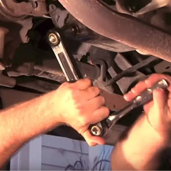Universal Extension Wrench for Versatile Use