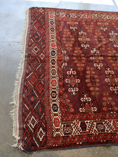 Turkmen Yomut Rug | 6' 10" x 10' 7"