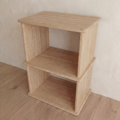 Nightstand bookshelf in white oak
