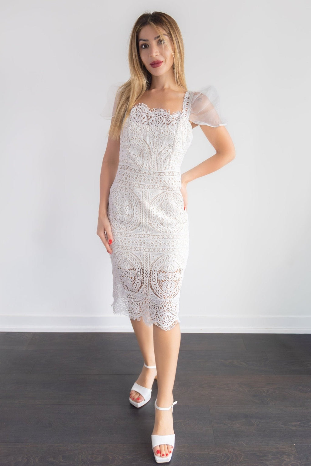 Chic White Dress