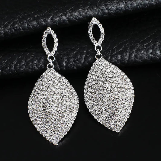 Fashionable Women's Earrings with Rhinestone Design E615